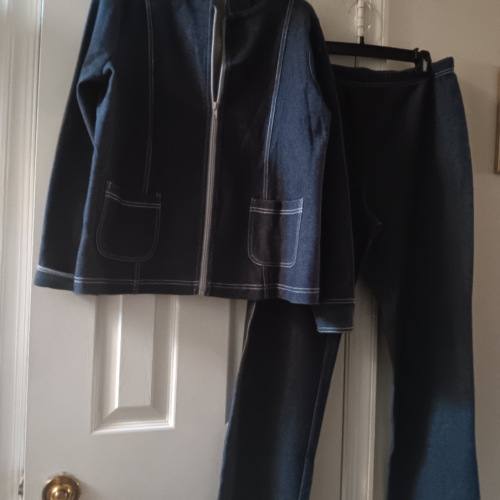 Handbag - Picture 3 of 4